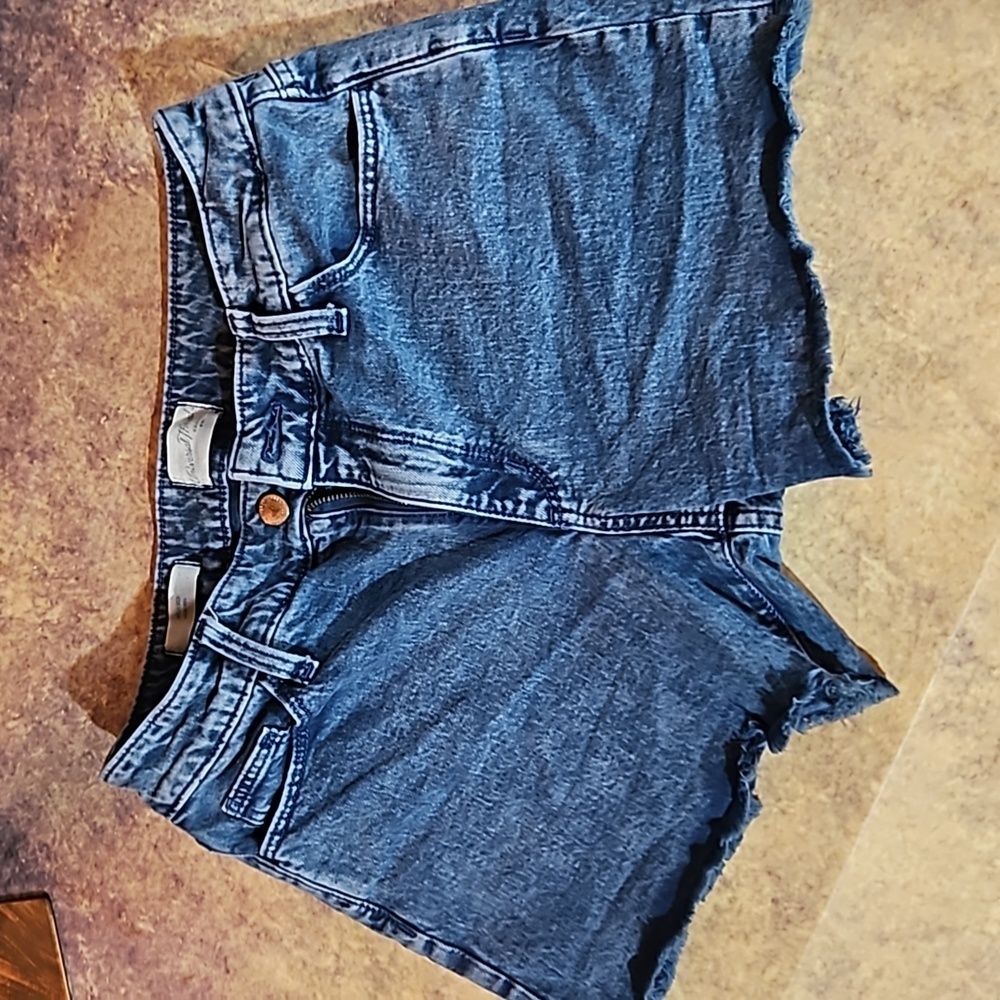 Universal Thread | Vintage Midi Jean Shorts Frayed Hem